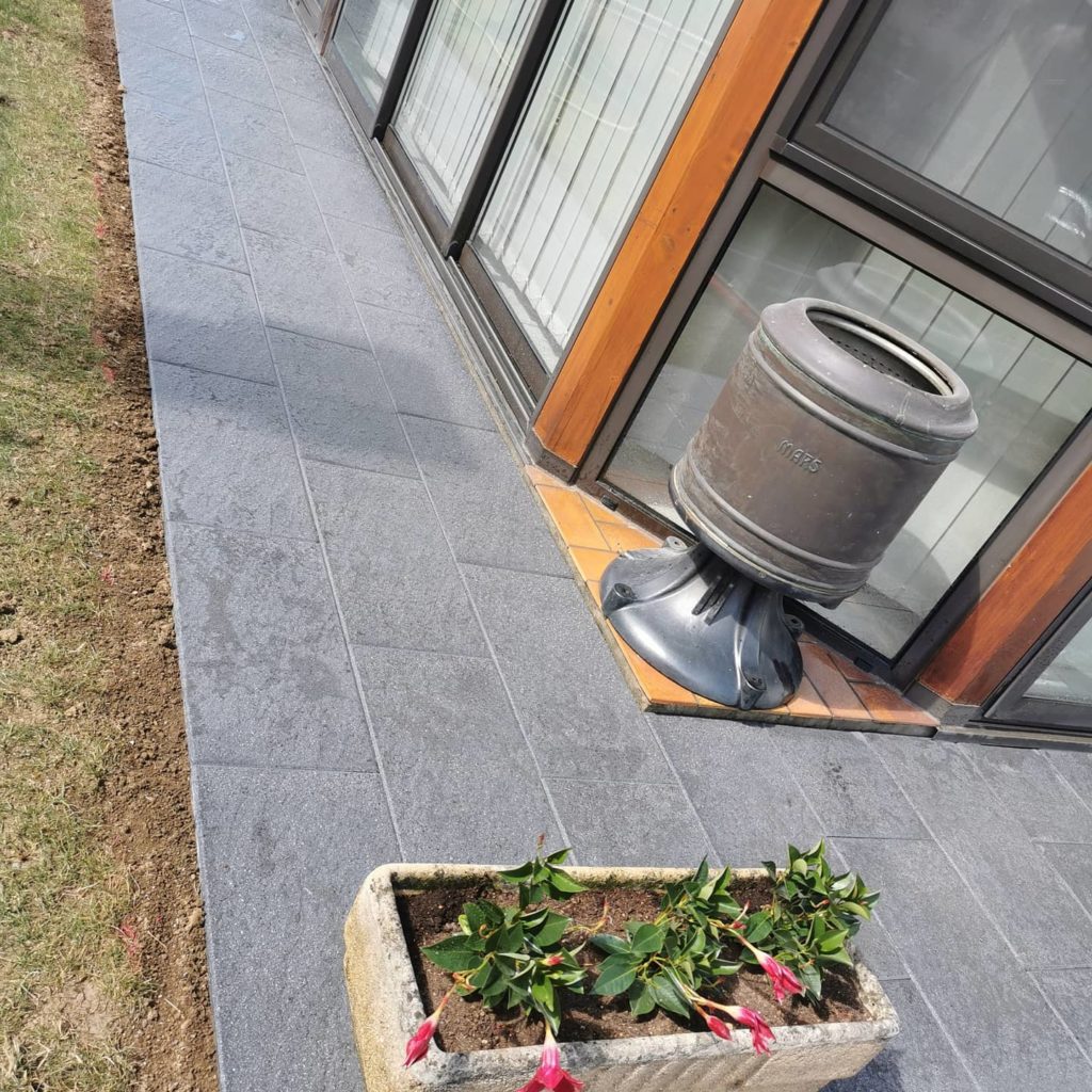 Allée en béton avec traitement Clean Top — photo de chantier 4