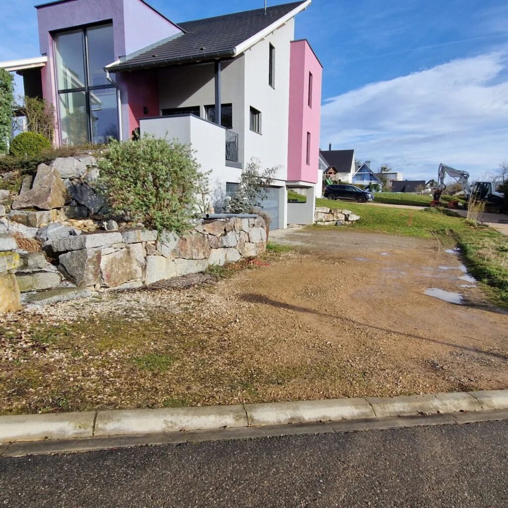 Accès de la maison avant travaux à Heimersdorf