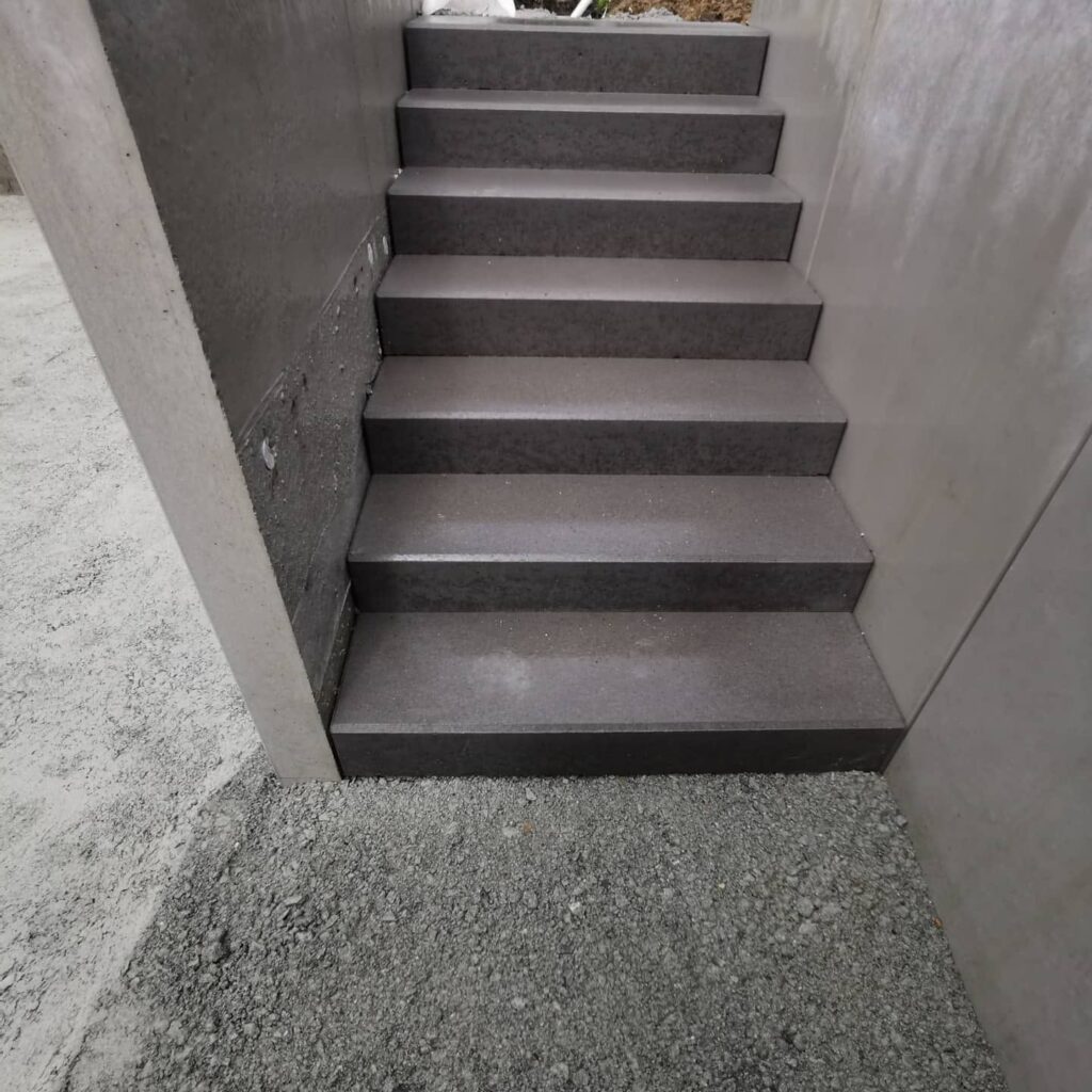 Escalier en blocs marche béton à Brunstatt